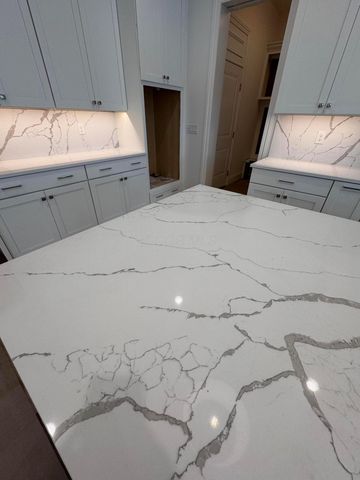 3299 Briarwood Lane, Lewis Center, OH 43035