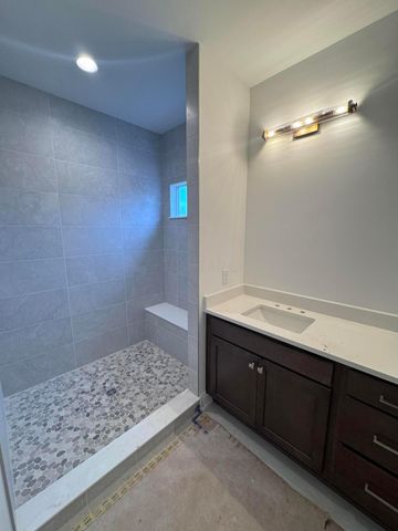 3299 Briarwood Lane, Lewis Center, OH 43035