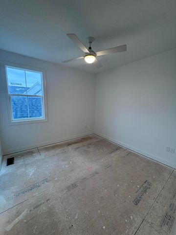 3299 Briarwood Lane, Lewis Center, OH 43035