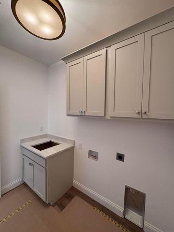 3299 Briarwood Lane, Lewis Center, OH 43035