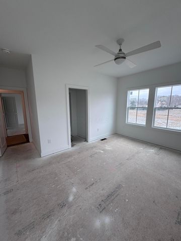 3299 Briarwood Lane, Lewis Center, OH 43035