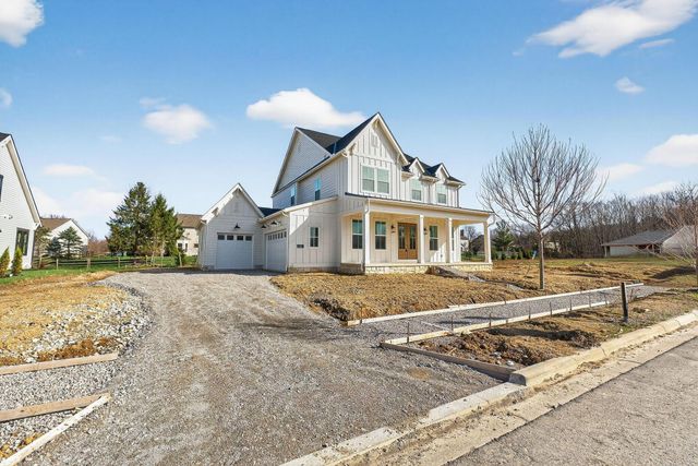 3299 Briarwood Lane, Lewis Center, OH 43035