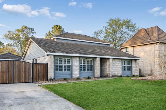 3619 Haven Pines Drive, Houston, TX 77345