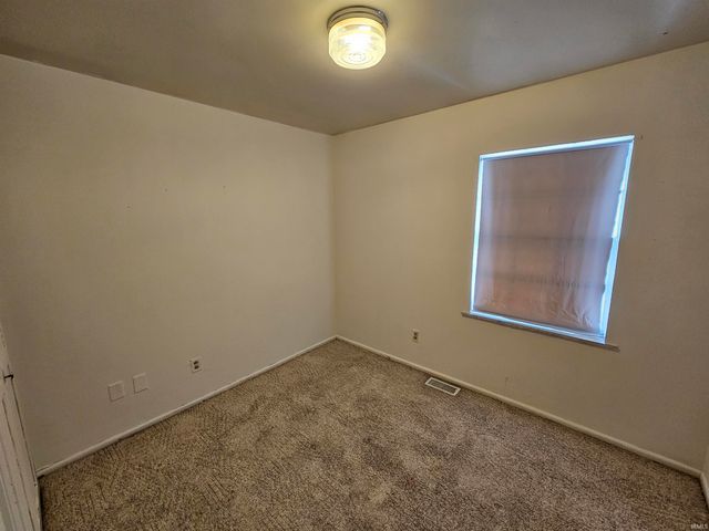 8 N 21st Street, Vincennes, IN 47591