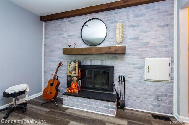 21467 Jewell Court, Grosse Ile, MI 48138