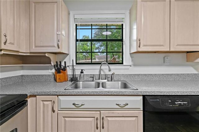10420 Johnson Road S, Mobile, AL 36695