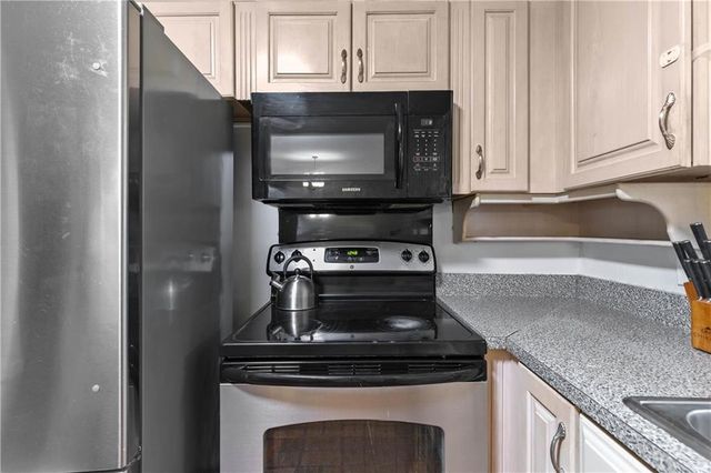 10420 Johnson Road S, Mobile, AL 36695