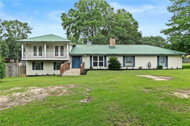 10420 Johnson Road S, Mobile, AL 36695