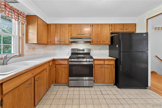 115 Sotherden Drive, Clay, NY 13090