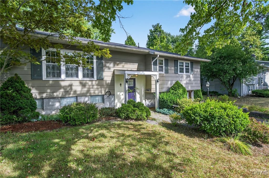 115 Sotherden Drive, Clay, NY 13090