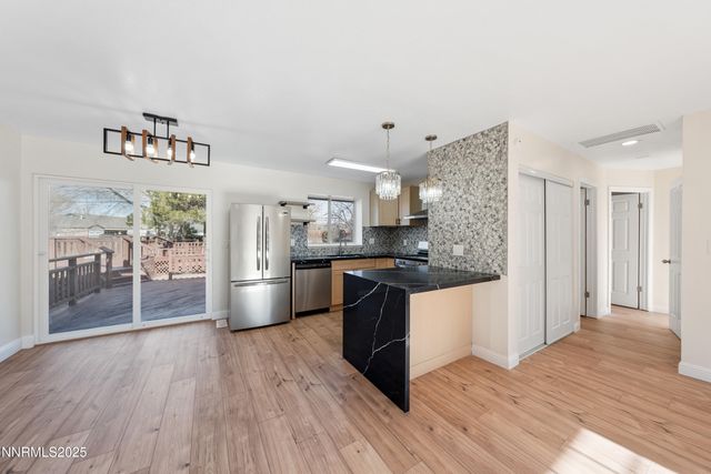 60 Rosetta Stone Court, Sparks, NV 89441