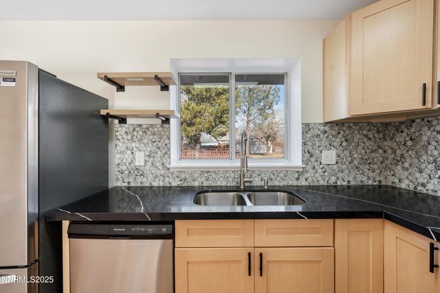 60 Rosetta Stone Court, Sparks, NV 89441