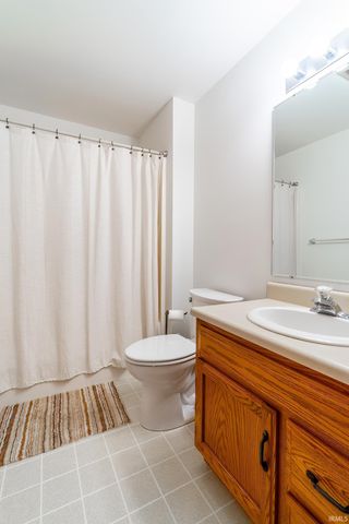 6306 W Hamilton Road, Fort Wayne, IN 46814