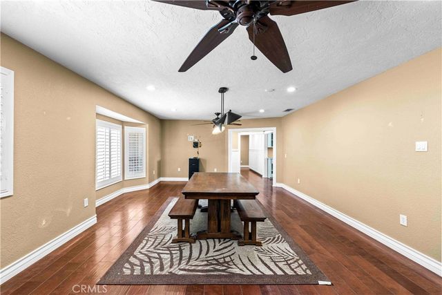 19989 Cronese Lane, Apple Valley, CA 92308