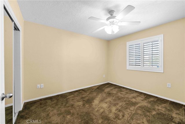 19989 Cronese Lane, Apple Valley, CA 92308
