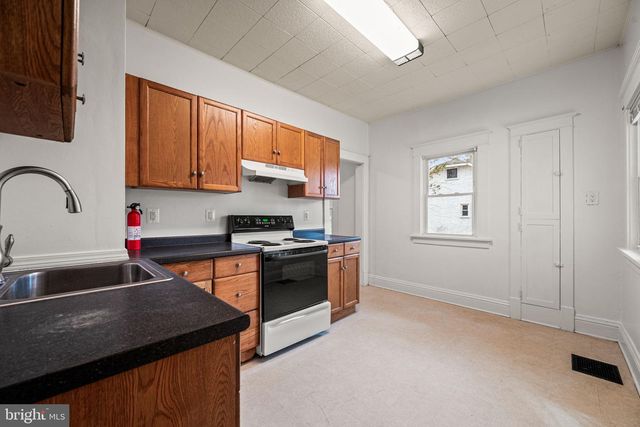 1026 HARES HILL RD, Phoenixville, PA 19460