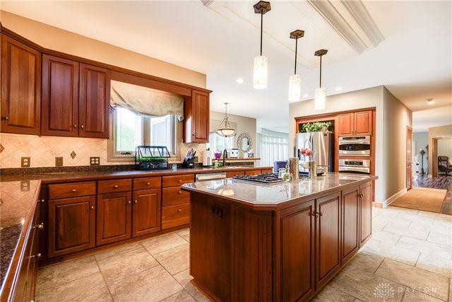 2201 Annandale Place, Xenia, OH 45385