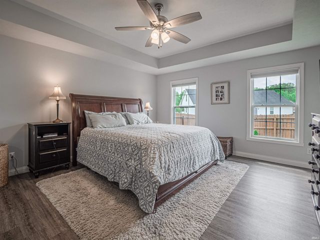 2209 Longway Court, Evansville, IN 47711