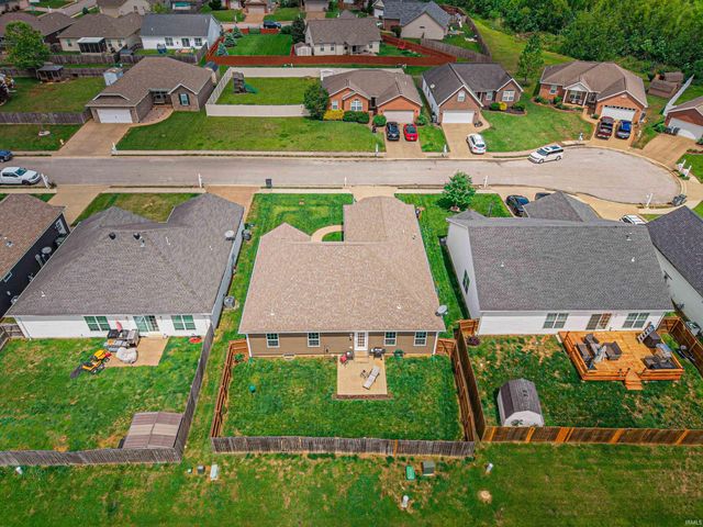 2209 Longway Court, Evansville, IN 47711