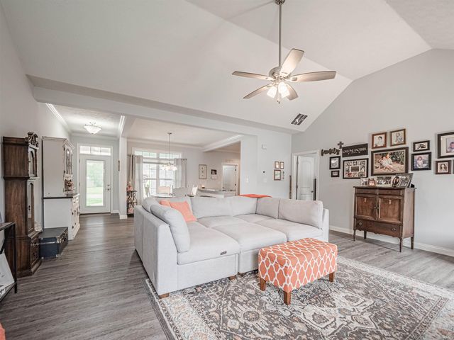 2209 Longway Court, Evansville, IN 47711
