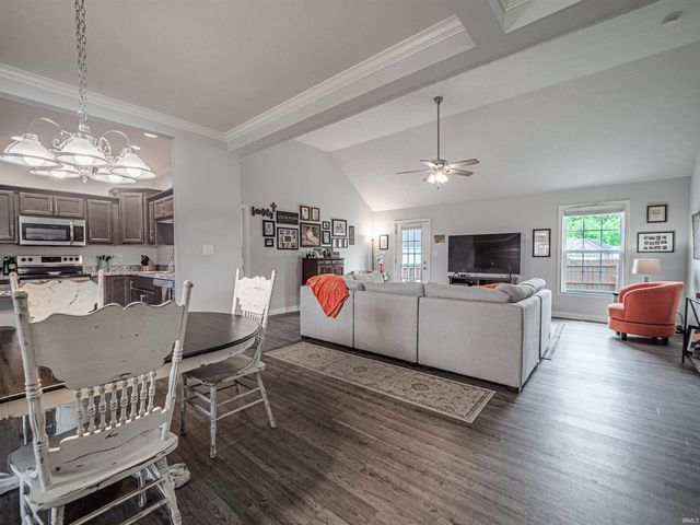 2209 Longway Court, Evansville, IN 47711