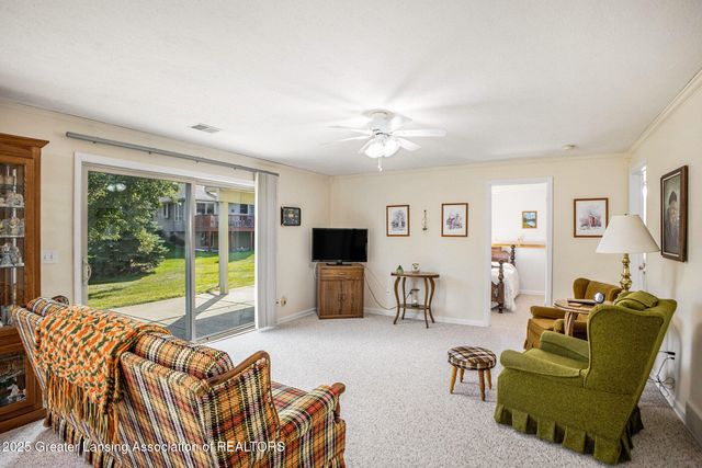 7635 Blue Spruce Lane, Lansing, MI 48917