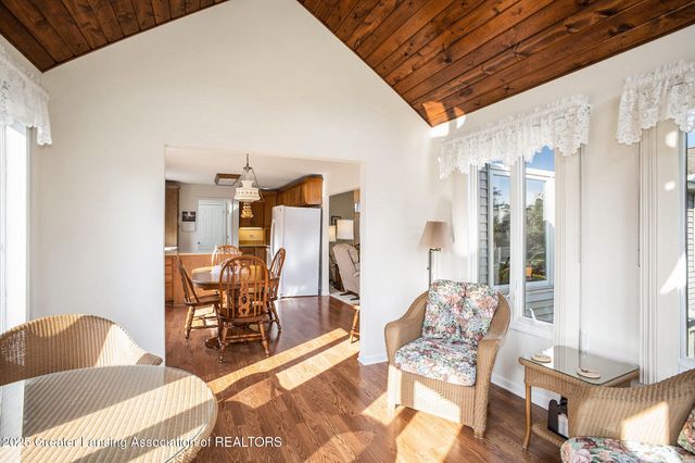 7635 Blue Spruce Lane, Lansing, MI 48917