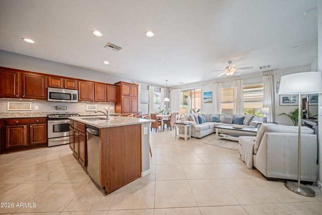 20979 W WHITE ROCK Road, Buckeye, AZ 85396