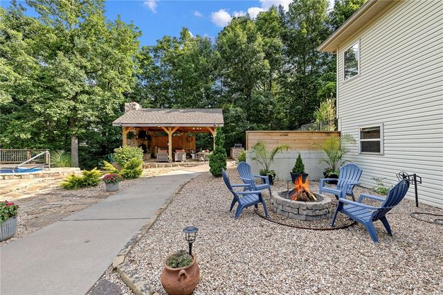 6 Leawood Place, Bella Vista, AR 72715