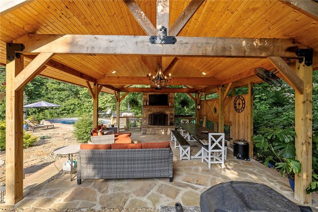 6 Leawood Place, Bella Vista, AR 72715