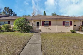 3 VILLA VILLAR COURT 30, Deland, FL 32724