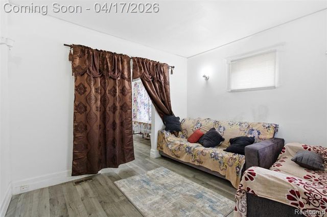 5056 Charles Street, Detroit, MI 48212