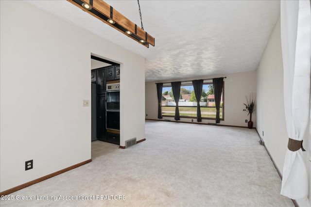 3701 Starlight Lane, Lansing, MI 48911