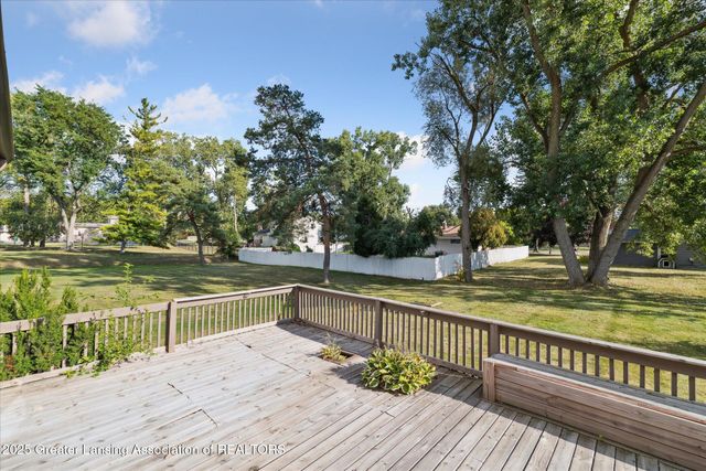 3701 Starlight Lane, Lansing, MI 48911