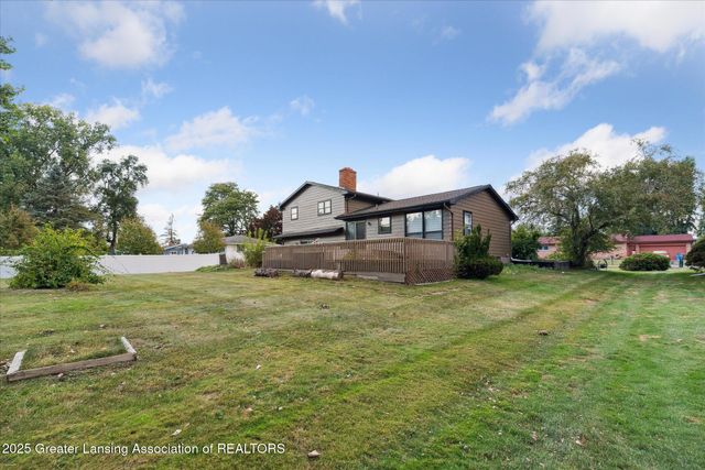 3701 Starlight Lane, Lansing, MI 48911