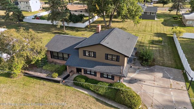 3701 Starlight Lane, Lansing, MI 48911