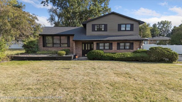 3701 Starlight Lane, Lansing, MI 48911