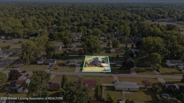 3701 Starlight Lane, Lansing, MI 48911