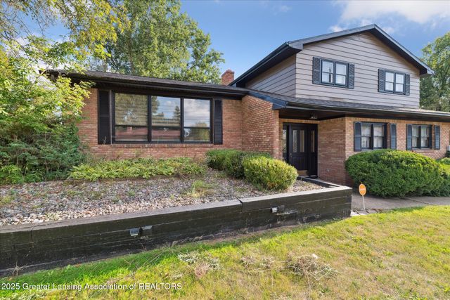 3701 Starlight Lane, Lansing, MI 48911