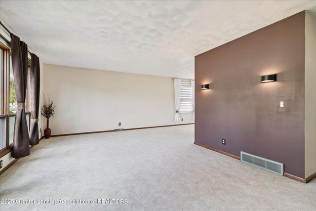 3701 Starlight Lane, Lansing, MI 48911