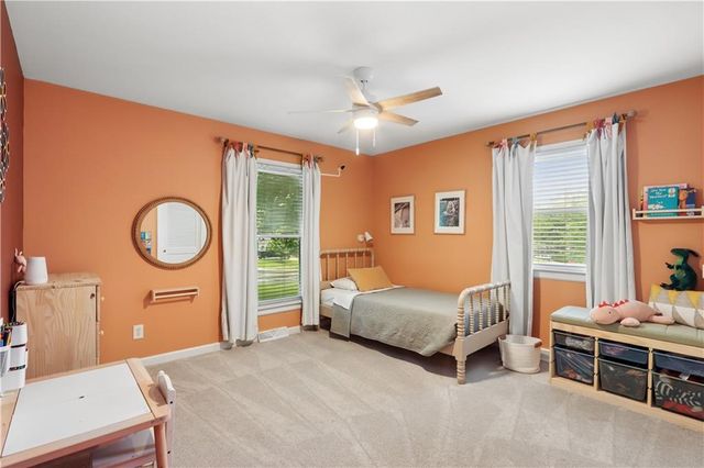 5313 Nieman Road W, Shawnee, KS 66203