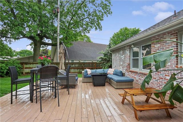 5313 Nieman Road W, Shawnee, KS 66203