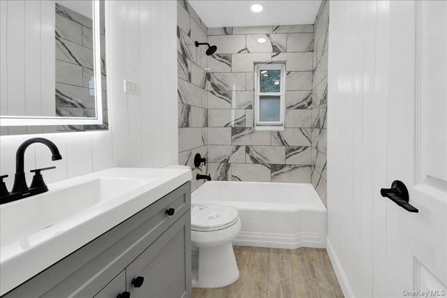 1052 E 227th Street, Bronx, NY 10466
