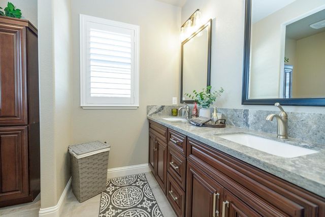 4486 Weir Ave, Livingston, CA 95334