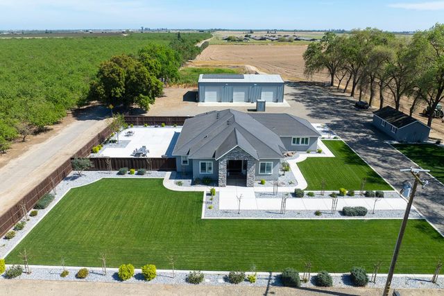 4486 Weir Ave, Livingston, CA 95334