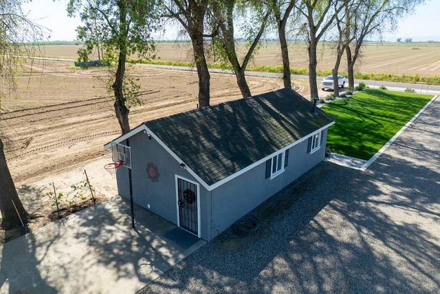 4486 Weir Ave, Livingston, CA 95334