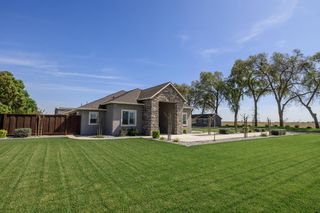 4486 Weir Ave, Livingston, CA 95334