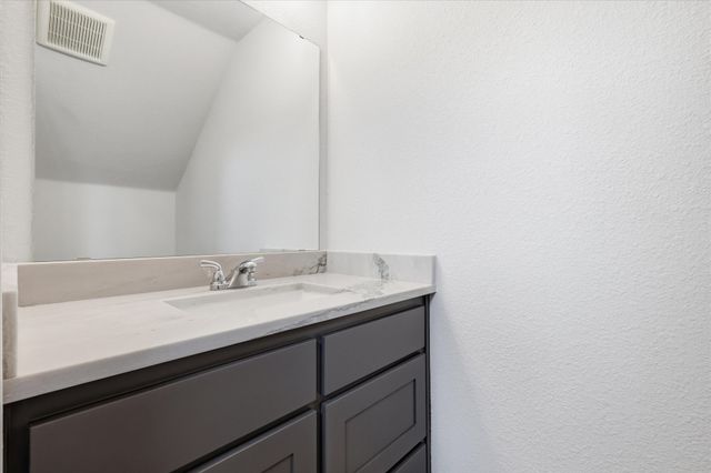 8521 Western, The Colony, TX 75056