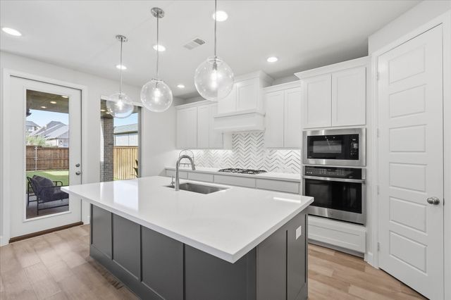 8521 Western, The Colony, TX 75056