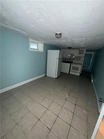 10 La Vaughn Street, Providence, RI 02909